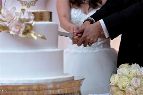 The 36 Best Wedding Cake Cutting Songs