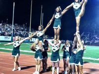 8 Cheerleading Ideen Cheerleader Stunts Hebefiguren Jubel Bilder