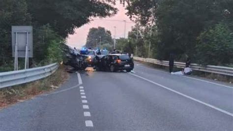 Incidente Stradale Tre Morti Tra Cui Una Bambina Business It