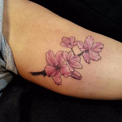 Tatuagem Flor De Lis Inspira Es E Significado Para Voc Arrasar