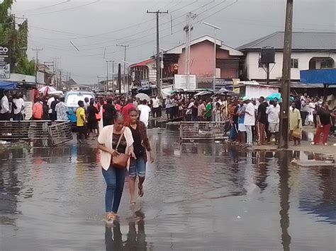 Nigeria Decides Residents Defy Heavy Downpour To Vote In Delta As Inec