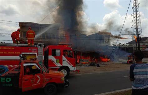 Kebakaran Hebat Di Jalan G Obos Hanguskan Bangunan Warung