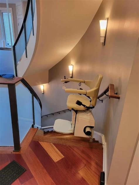 Curved Stair Lifts In Philadelphia Pa Lifeway Mobility
