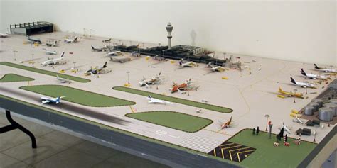 1:500 Single Runway #1 Model Airport | Model Airports and Airliners