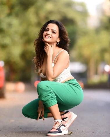 Ayra Sharma Actress And Model Hot Pics