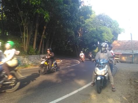 Waspadai Tikungan Tajam Di Jalur Wisata Purwakarta Bojong Pasundan