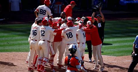 Houston Astros Logan O Hoppe Smacks 2 Run Walk Off Homer To Lift