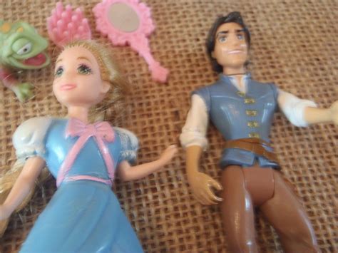 Polly Pocket Disney Princess Rapunzel Flynn Rider Lot Dolls F46