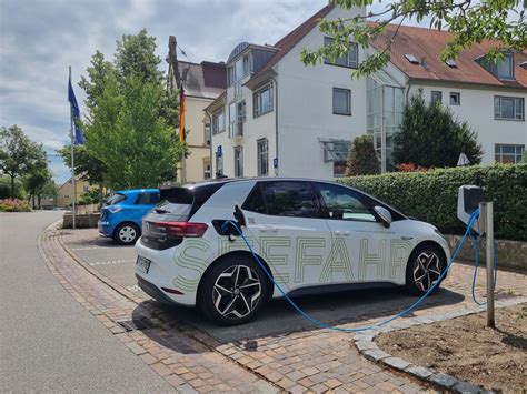 Neue e CarSharing Station in Steißlingen E Mobil Kreis Konstanz