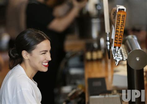 Photo Alexandria Ocasio Cortez Bartends In New York Nyp20190531155