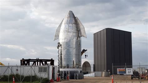 Spacexs Starship Prototype Completes First Successful Landing Wclu Radio