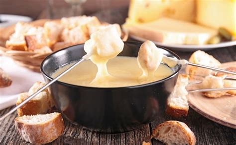 Receitas De Fondue De Queijo Para Se Deliciar Nos Dias Mais Frios