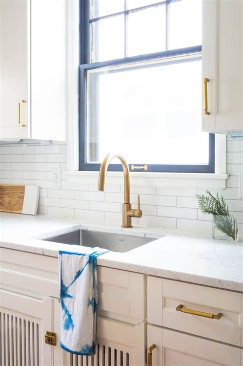 Style Boosts: Ideas for Upgrading a Simple Kitchen Sink Window ...