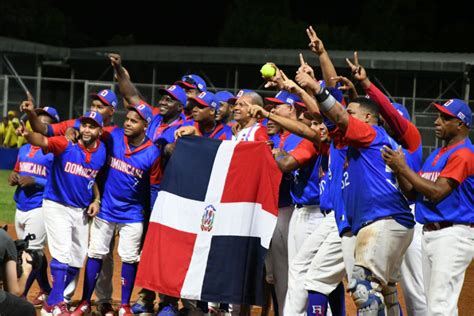 Rd Campe N De Softbol Medalla De Oro En Los Juegos De San Salvador