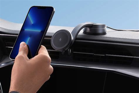 Majalah ICT MagGo Charger Wireless Untuk Mobil Dari ANKER