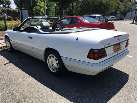 1995 Mercedes E320 Convertible (3) | Barn Finds