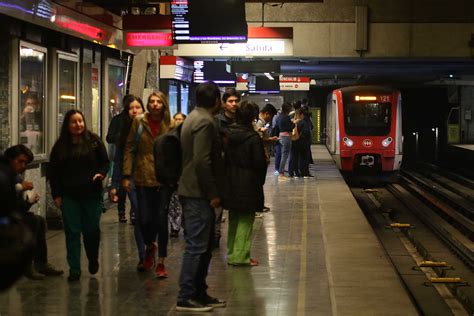 Metro De Santiago Anuncia Que Cuatro Estaciones De La Línea 2 Operarán