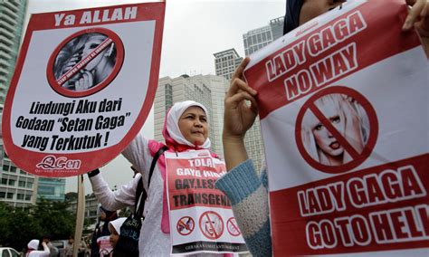 Indonesias Rising Religious Intolerance The New York Times