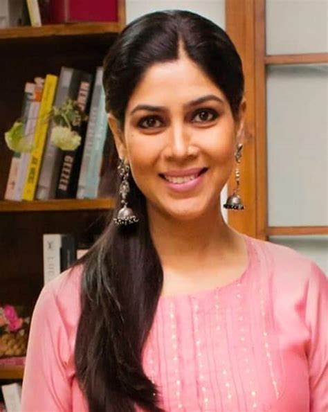 Aamir Khan Dangal Actress Sakshi Tanwar 17 Minute Kissing Scene With