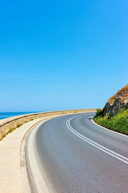 premium photo turn sharp bend   road space  text