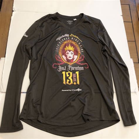 RunDisney 2020 WINE DINE HALF MARATHON Shirt 13 1 M Gem