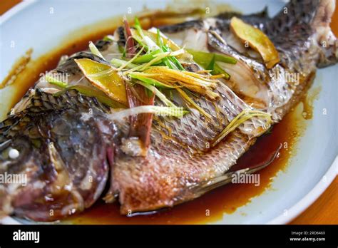 Pesce Tilapia Al Vapore Immagini E Fotografie Stock Ad Alta Risoluzione