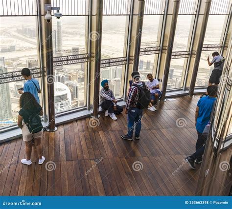 Dubai Uae 07182021 Visitors At The Highest Observation Deck In