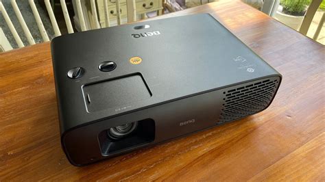 BenQ W4000i review: boldly goes where no sub-3K projector has gone ...