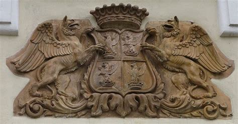 Drašković Coat of Arms above the entrance to Trakošćan Castle | I. a.