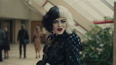 ‘cruella Review Emma Stone And Emma Thompson Steal The Show In Disney