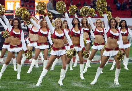 San Francisco 49ers Cheerleaders Action Editorial Stock Photo - Stock ...