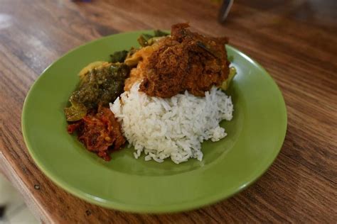 Nasi Kapau Kuliner Khas Bukittinggi Yang Kerap Dikira Nasi Padang