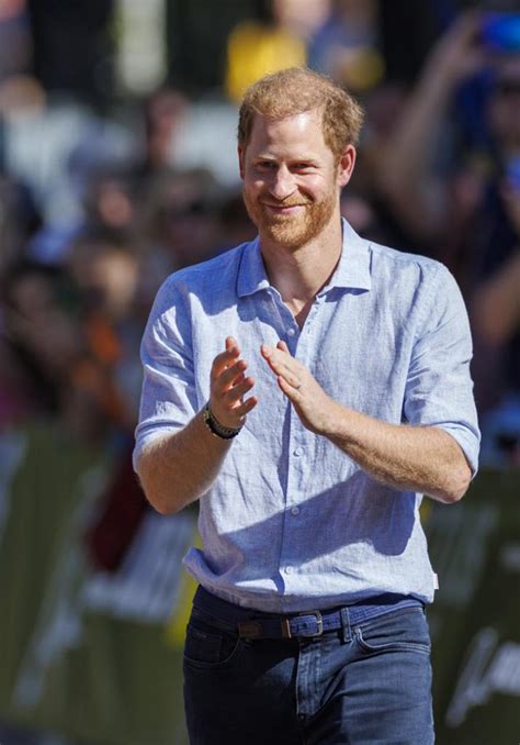 Prince Harry's birthday greetings: Why didn't the Royal Family ...