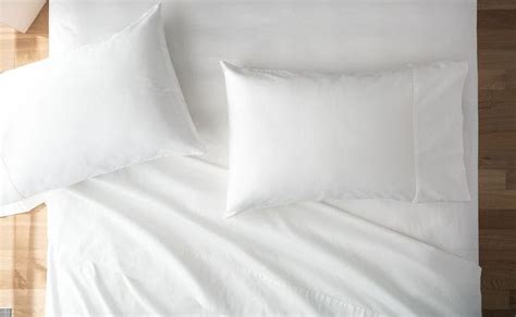 Different Types of Pillow Stuffing: Which Is Best For You? | Saatva