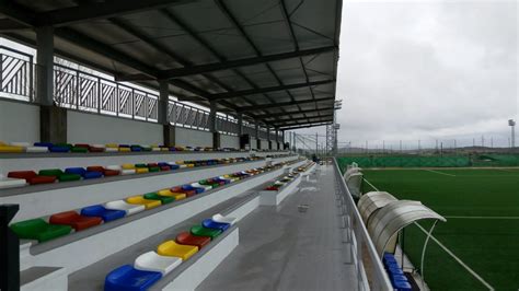 Gradas En Campo De Fútbol De Pozoblanco Argonsa