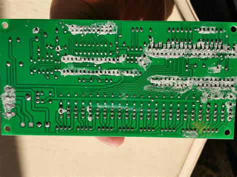 Isopropyl Alcohol Cleaning Circuit Board / Cleaning filthy PCB pads ...