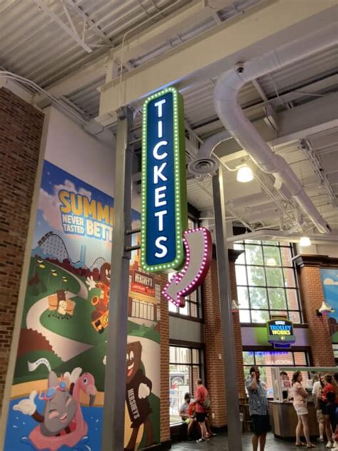 Visit The Amazing Hershey Park Chocolate World And Go On A Hershey ...