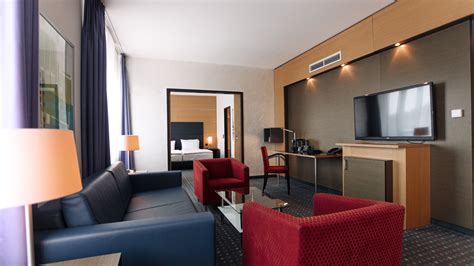 Rooms and Suits | Ramada® Hotels