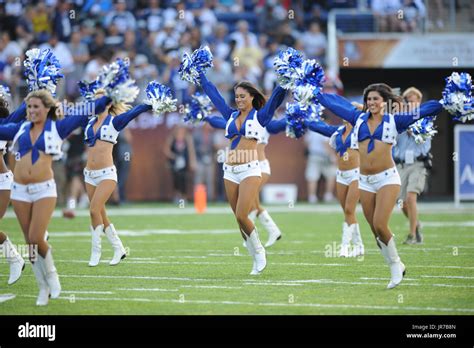 Dallas Cowboy Cheerleaders Hi Res Stock Photography And Images Alamy