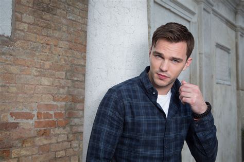 Download Blue Eyes English Actor Celebrity Nicholas Hoult Hd Wallpaper