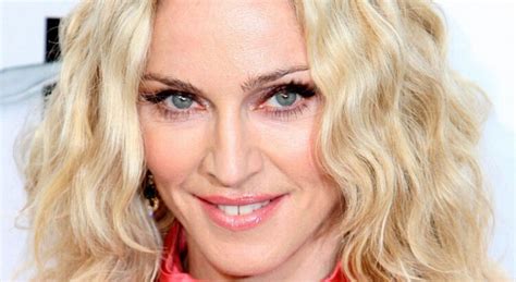 Madonna 63 Ans Micro Short Et Haut Transparent Elle Ose Le Look D Ado