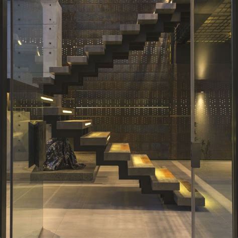 现代奢华中的艺术建筑 南非山顶别墅环球设计366期 Staircase design Concrete staircase Stairs