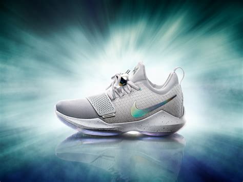 Nike Basketball Présente Sa Nouvelle Signature Shoe La Pg1 De Paul