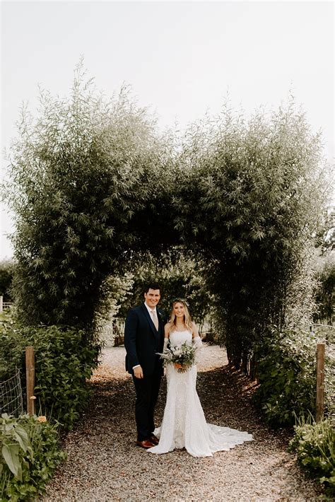 Bohemian Farm Wedding At Zingermans Cornman Farms Rustic Wedding Chic