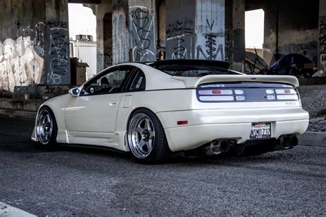 Stunning White Nissan 300ZX Carporn