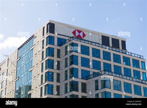 Hsbc Building Construction Hi Res Stock Photography And Images Alamy