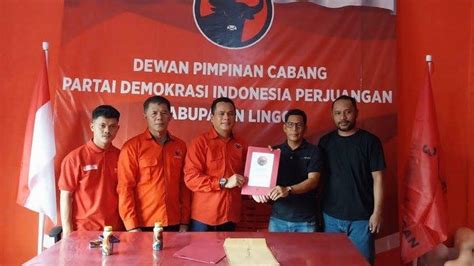 Pilkada Lingga 2024 Muhammad Nizar Ambil Formulir Bacalon Bupati Di