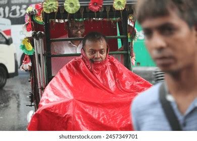 Dhaka Bangladesh Apri 17 2024 Rickshaw Stock Photo 2457349701