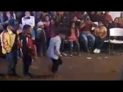 Ni Os Bailando La Boda Del Huitlacoche Youtube