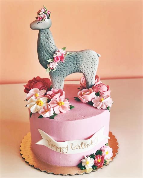 Llama Cake By 2tarts Llamacake Flowercrown Fondantfriday